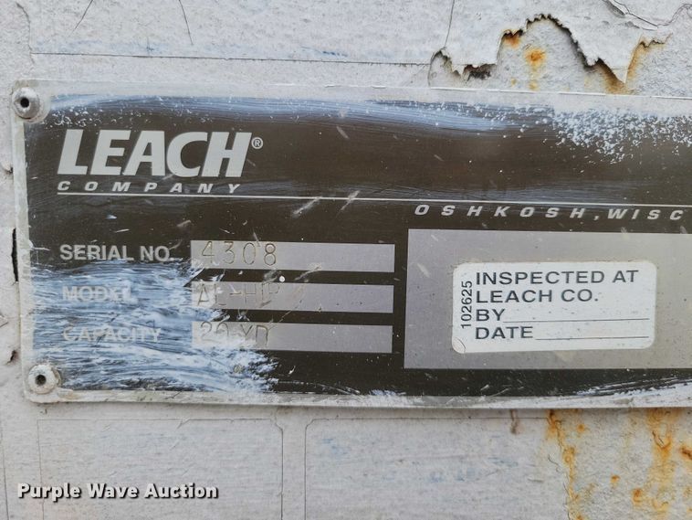 image for item DZ7034 1998 Freightliner FL70 refuse truck