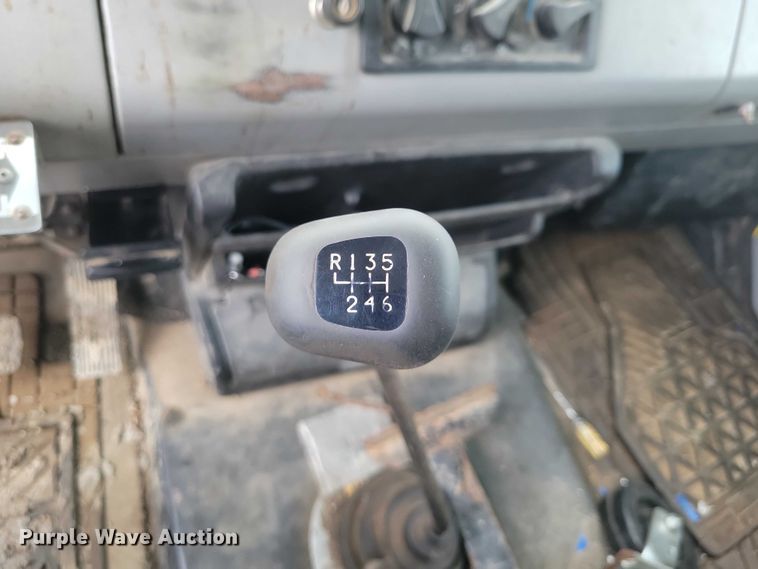 image for item DZ7034 1998 Freightliner FL70 refuse truck