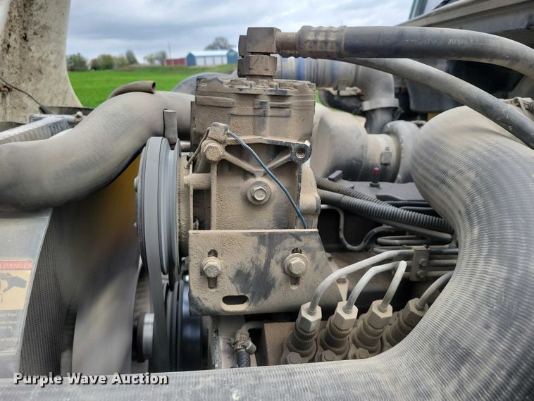 image for item DZ7034 1998 Freightliner FL70 refuse truck
