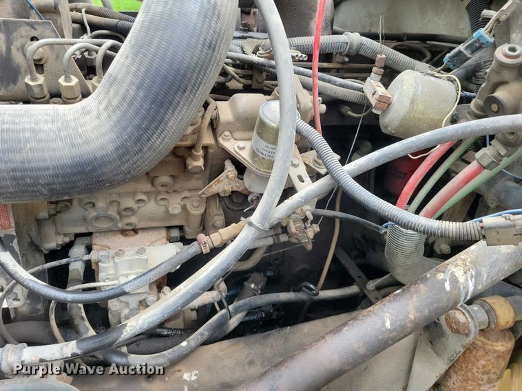 image for item DZ7034 1998 Freightliner FL70 refuse truck
