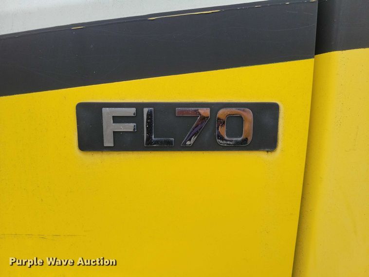 image for item DZ7034 1998 Freightliner FL70 refuse truck