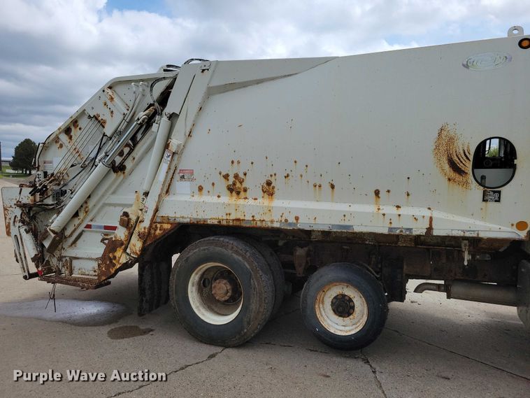 image for item DZ7035 2010 Hino 338 refuse truck