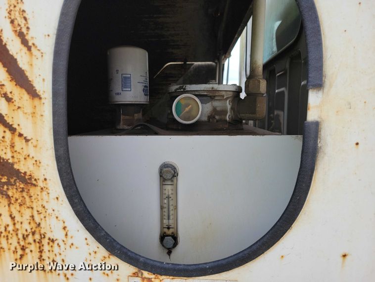 image for item DZ7035 2010 Hino 338 refuse truck