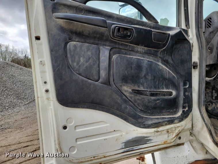 image for item DZ7035 2010 Hino 338 refuse truck