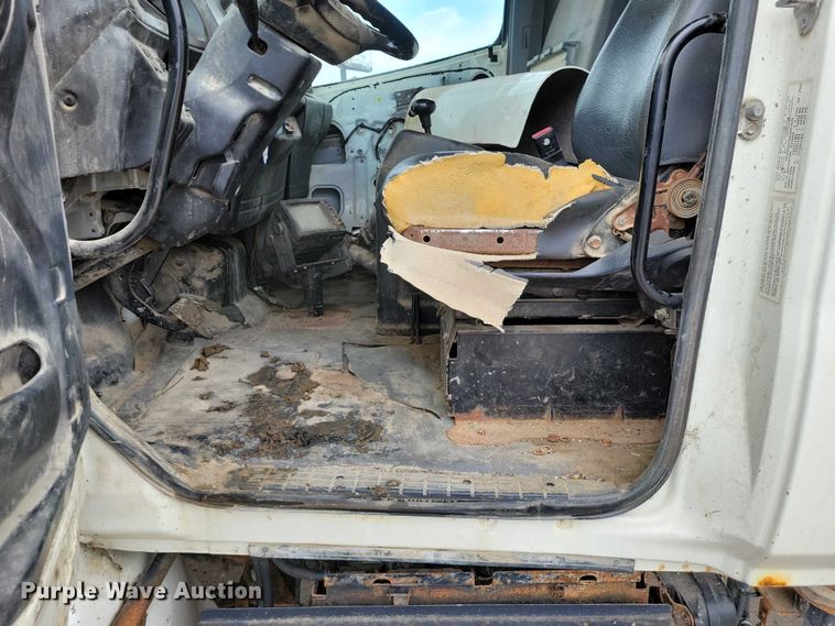 image for item DZ7035 2010 Hino 338 refuse truck