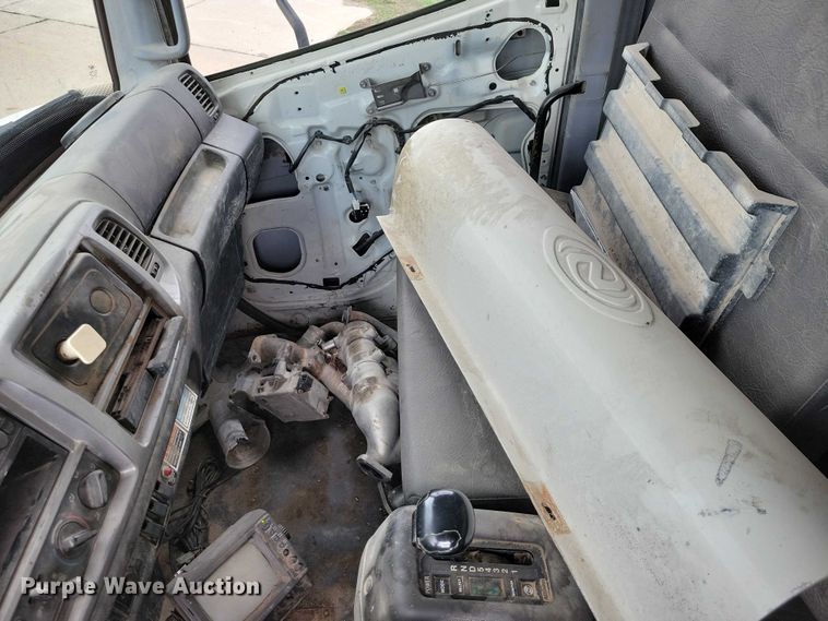 image for item DZ7035 2010 Hino 338 refuse truck