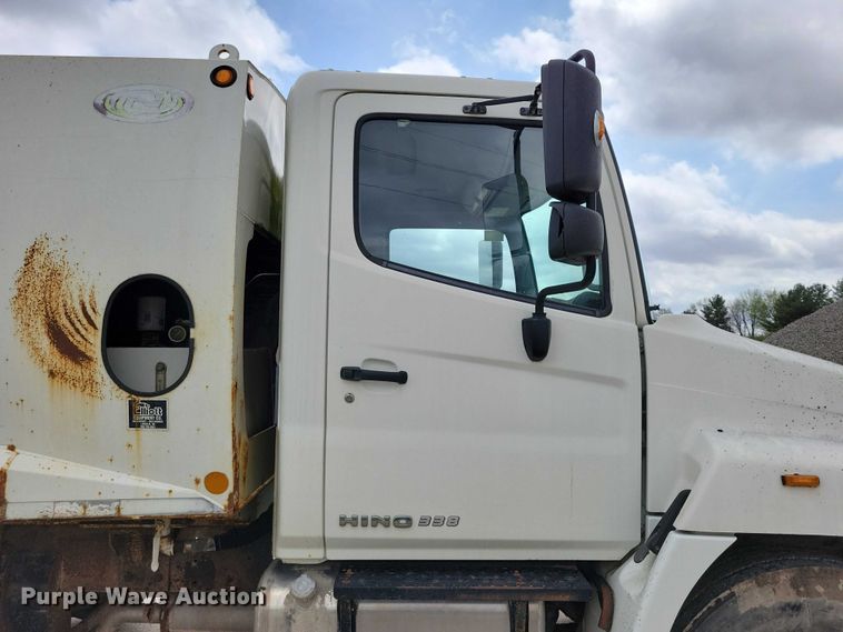 image for item DZ7035 2010 Hino 338 refuse truck