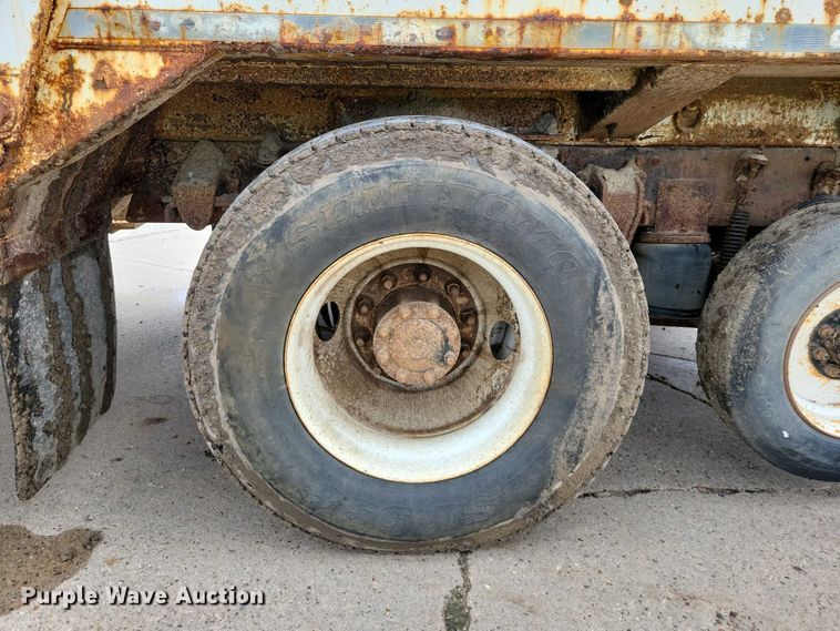 image for item DZ7035 2010 Hino 338 refuse truck