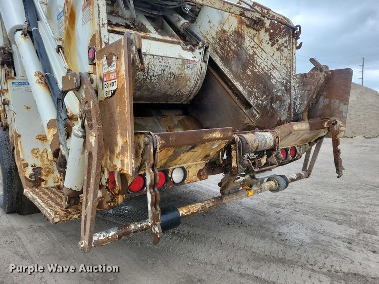 image for item DZ7036 2011 International MA035 refuse truck