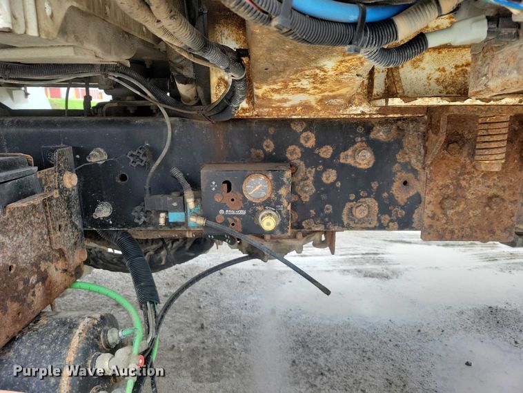 image for item DZ7036 2011 International MA035 refuse truck