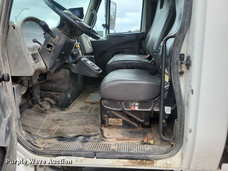 image for item DZ7036 2011 International MA035 refuse truck