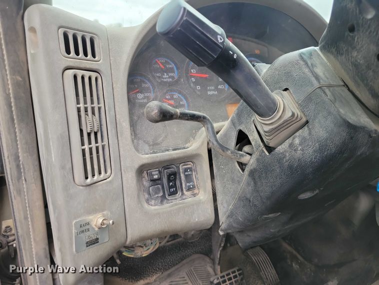 image for item DZ7036 2011 International MA035 refuse truck