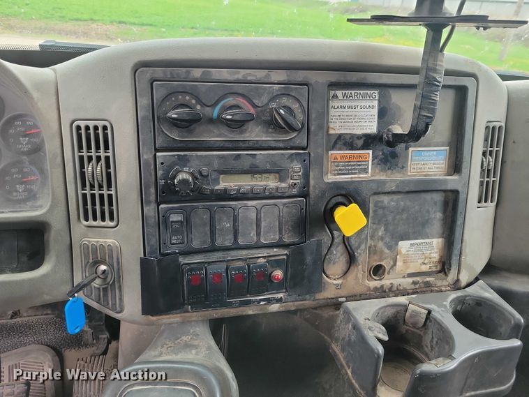 image for item DZ7036 2011 International MA035 refuse truck