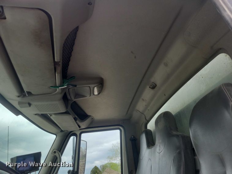 image for item DZ7036 2011 International MA035 refuse truck