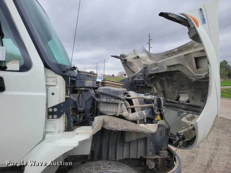 image for item DZ7036 2011 International MA035 refuse truck