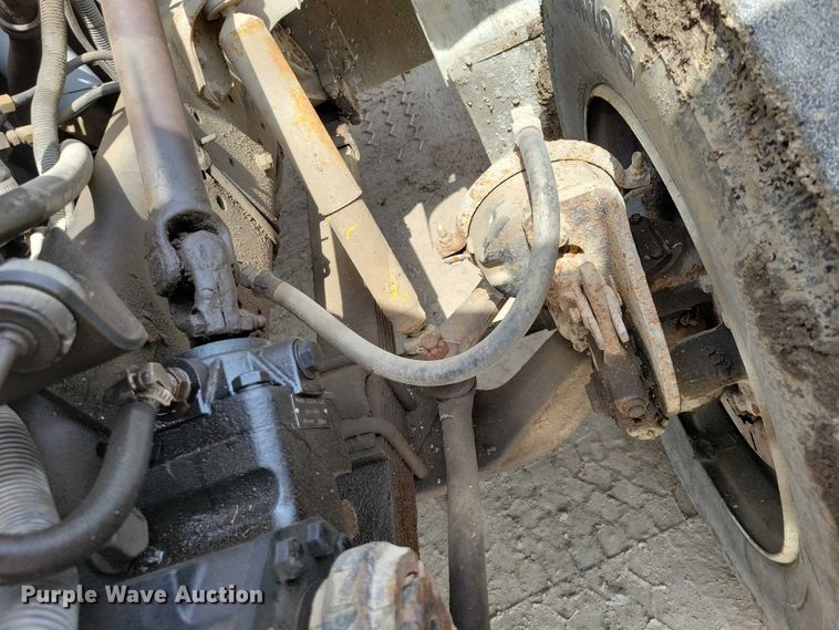 image for item DZ7037 1995 International 4900 refuse truck