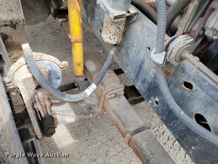image for item DZ7037 1995 International 4900 refuse truck