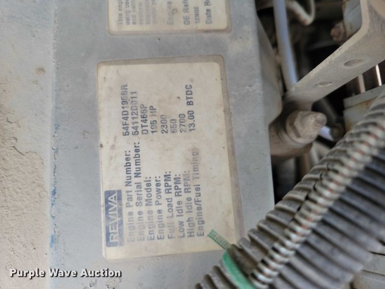 image for item DZ7038 1996 International 4900 hook lift truck