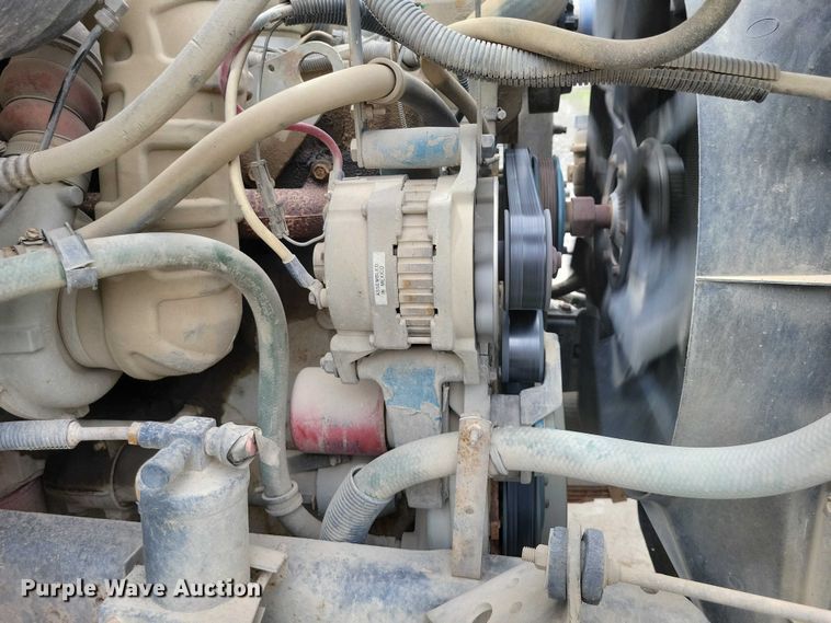 image for item DZ7038 1996 International 4900 hook lift truck