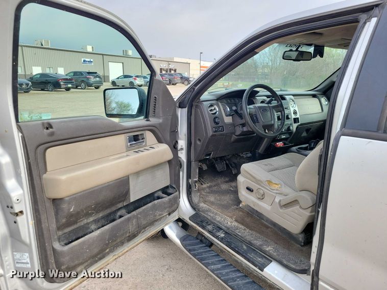 image for item DZ7043 2009 Ford F150 Ext. Cab pickup truck