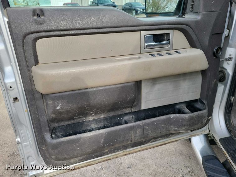 image for item DZ7043 2009 Ford F150 Ext. Cab pickup truck