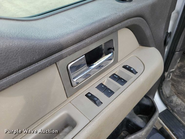 image for item DZ7043 2009 Ford F150 Ext. Cab pickup truck