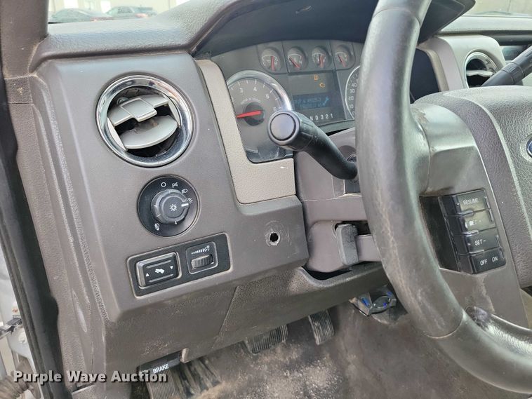 image for item DZ7043 2009 Ford F150 Ext. Cab pickup truck