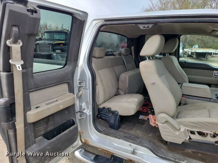 image for item DZ7043 2009 Ford F150 Ext. Cab pickup truck