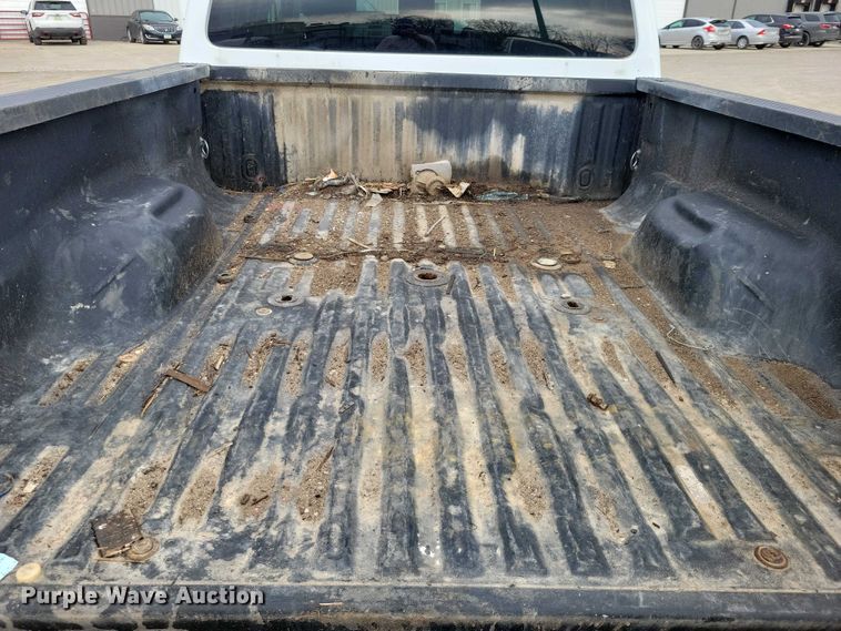 image for item DZ7044 2015 Ford F350 Super Duty Crew Cab pickup truck