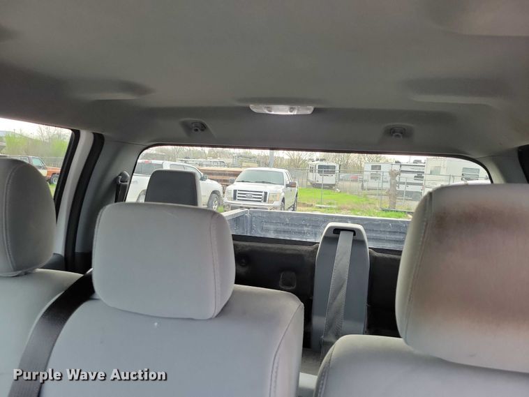 image for item DZ7044 2015 Ford F350 Super Duty Crew Cab pickup truck