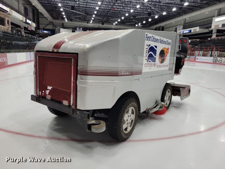 image for item DZ7055 1992 Olympia ST-95 ice resurfacer