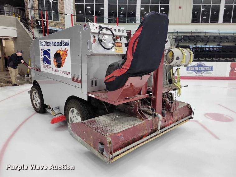 image for item DZ7055 1992 Olympia ST-95 ice resurfacer