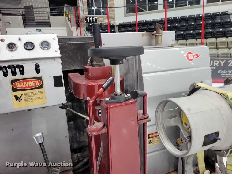 image for item DZ7055 1992 Olympia ST-95 ice resurfacer