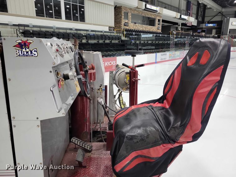 image for item DZ7055 1992 Olympia ST-95 ice resurfacer