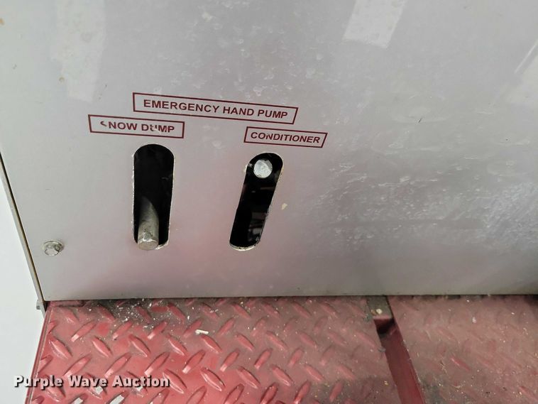 image for item DZ7055 1992 Olympia ST-95 ice resurfacer