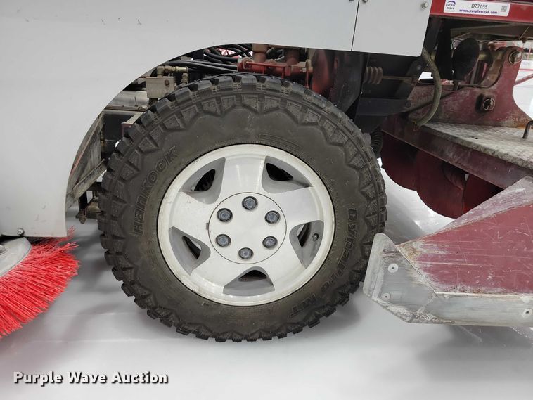 image for item DZ7055 1992 Olympia ST-95 ice resurfacer