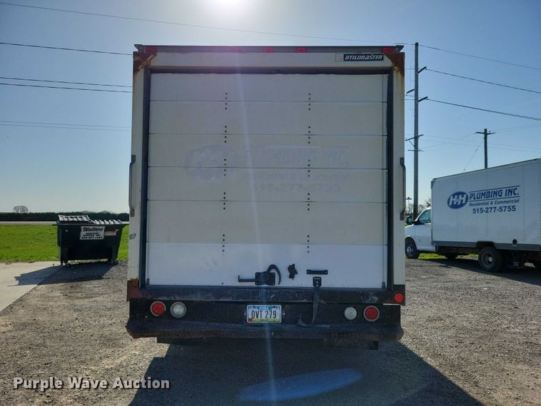 image for item DZ7056 2014 Chevrolet Express 3500 box truck