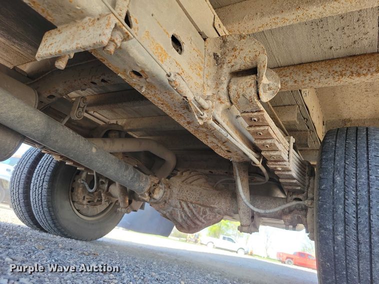 image for item DZ7056 2014 Chevrolet Express 3500 box truck