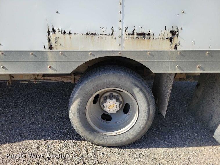 image for item DZ7056 2014 Chevrolet Express 3500 box truck
