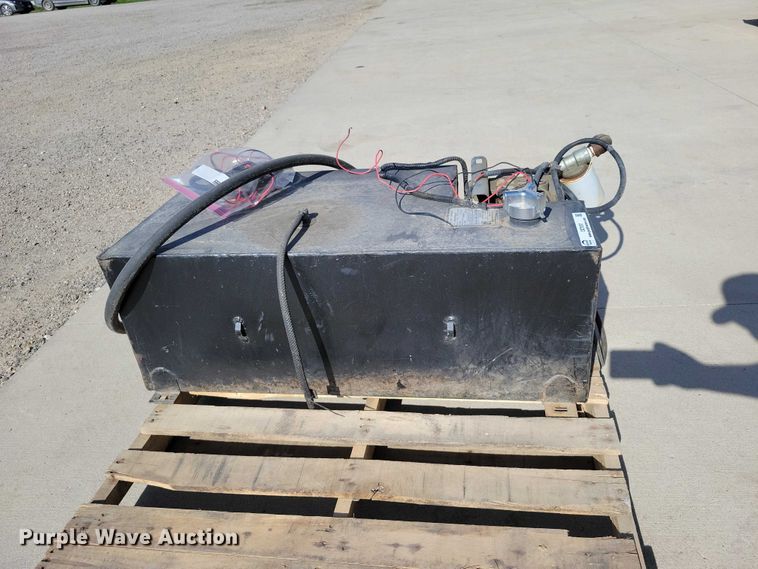 image for item DZ7057 2014 Transfer Flow  fuel tank