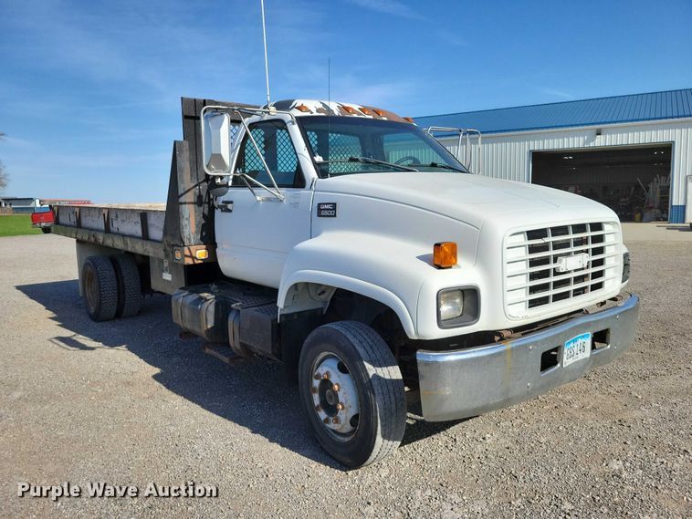 image for item DZ7058 2001 GMC C6500 flatbed truck