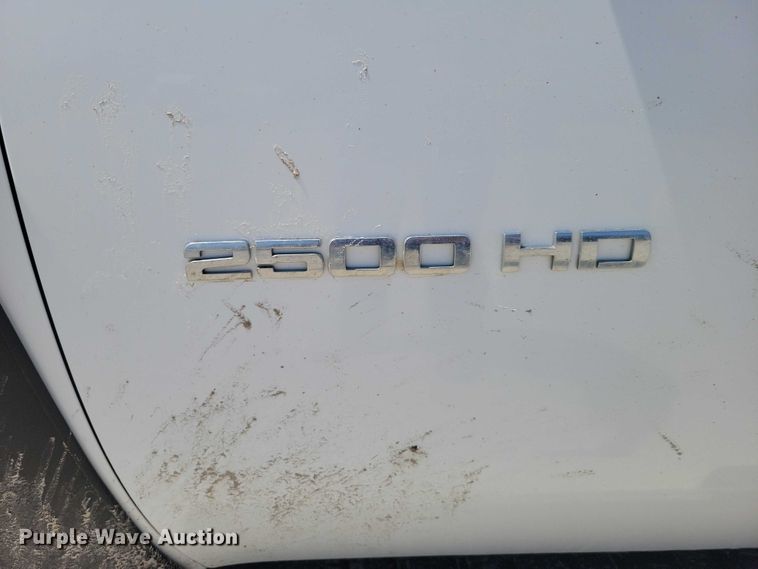 image for item DZ7061 2012 Chevrolet Silverado 2500HD Crew Cab pickup truck
