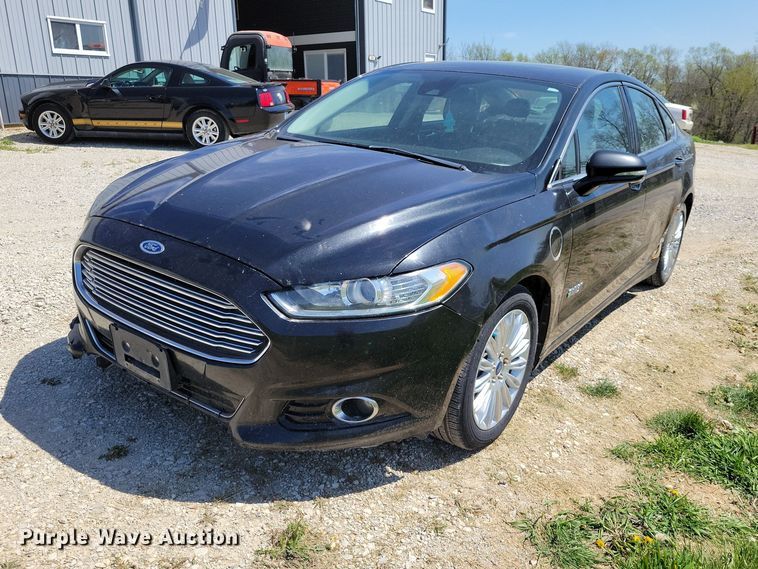 image for item DZ7062 2013 Ford Fusion  