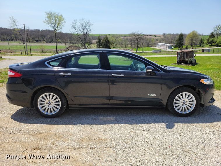 image for item DZ7062 2013 Ford Fusion  