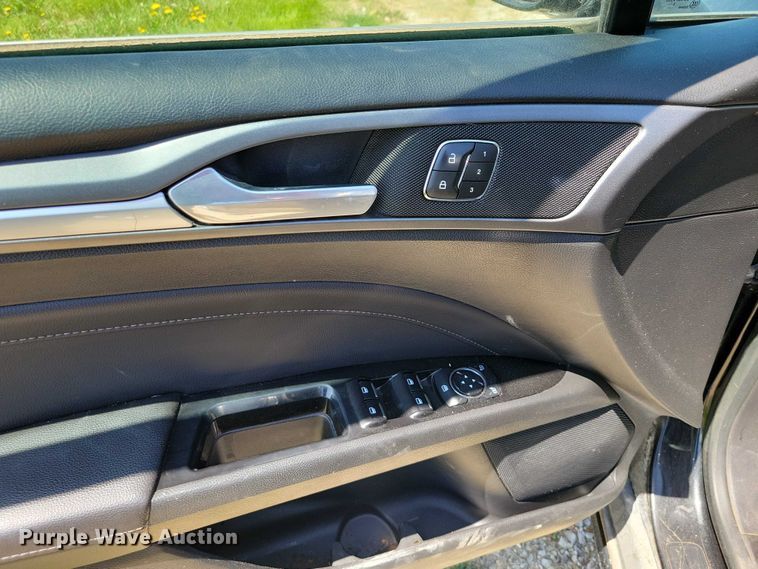 image for item DZ7062 2013 Ford Fusion  