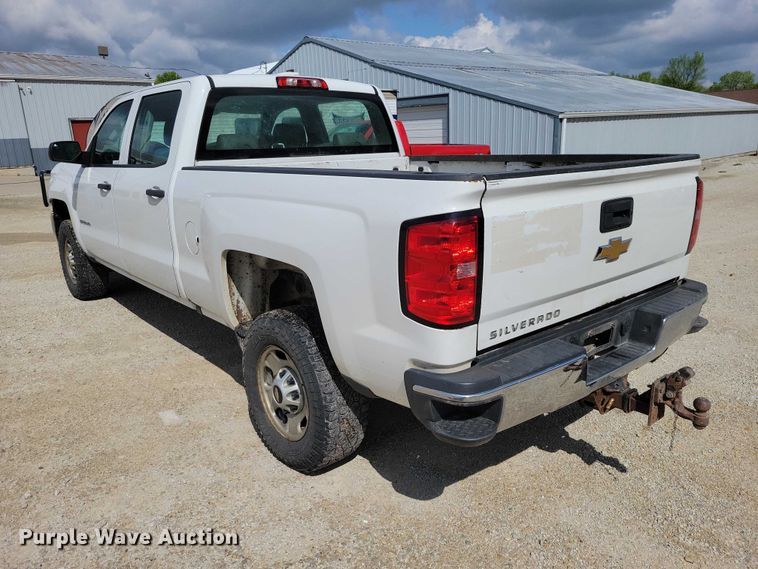 image for item DZ7080 2018 Chevrolet Silverado 2500HD Crew Cab pickup truck