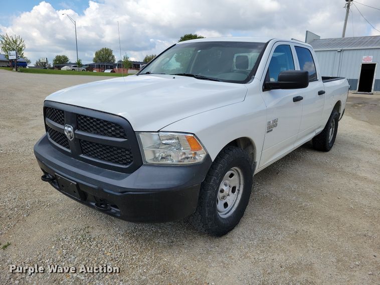 image for item DZ7081 2019 RAM 1500 Crew Cab pickup truck