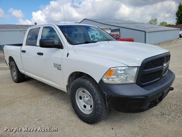 image for item DZ7081 2019 RAM 1500 Crew Cab pickup truck