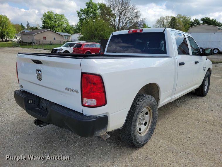 image for item DZ7081 2019 RAM 1500 Crew Cab pickup truck