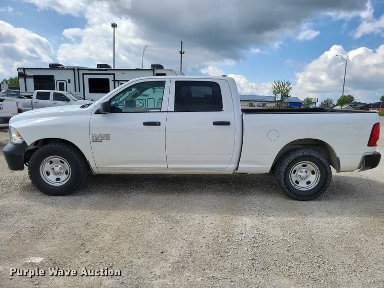 image for item DZ7081 2019 RAM 1500 Crew Cab pickup truck